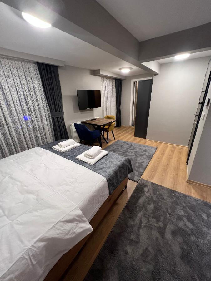Ayd Apart Harbiye Taksim Istanboel Buitenkant foto