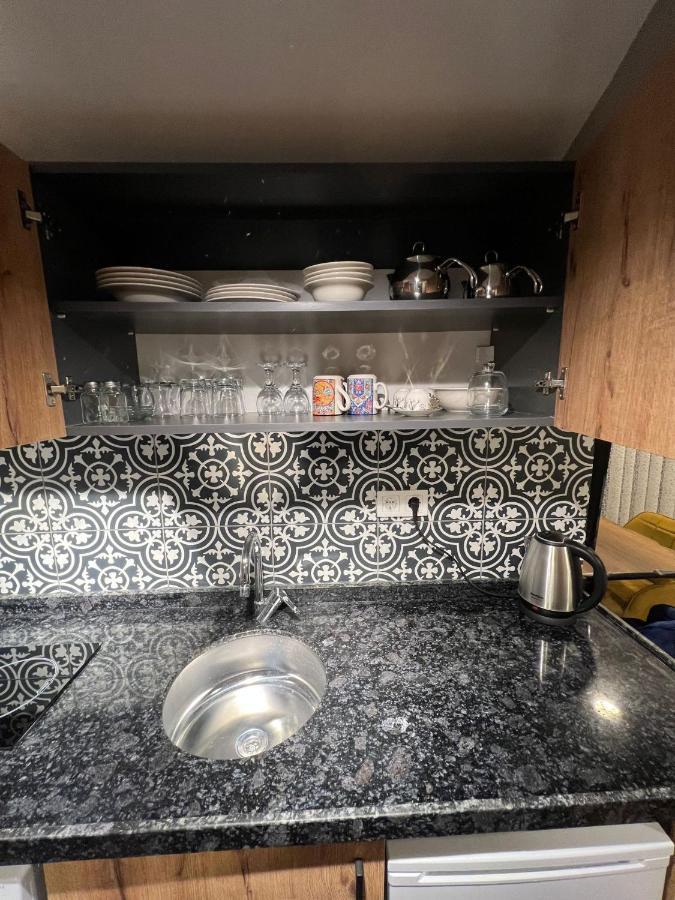 Ayd Apart Harbiye Taksim Istanboel Buitenkant foto